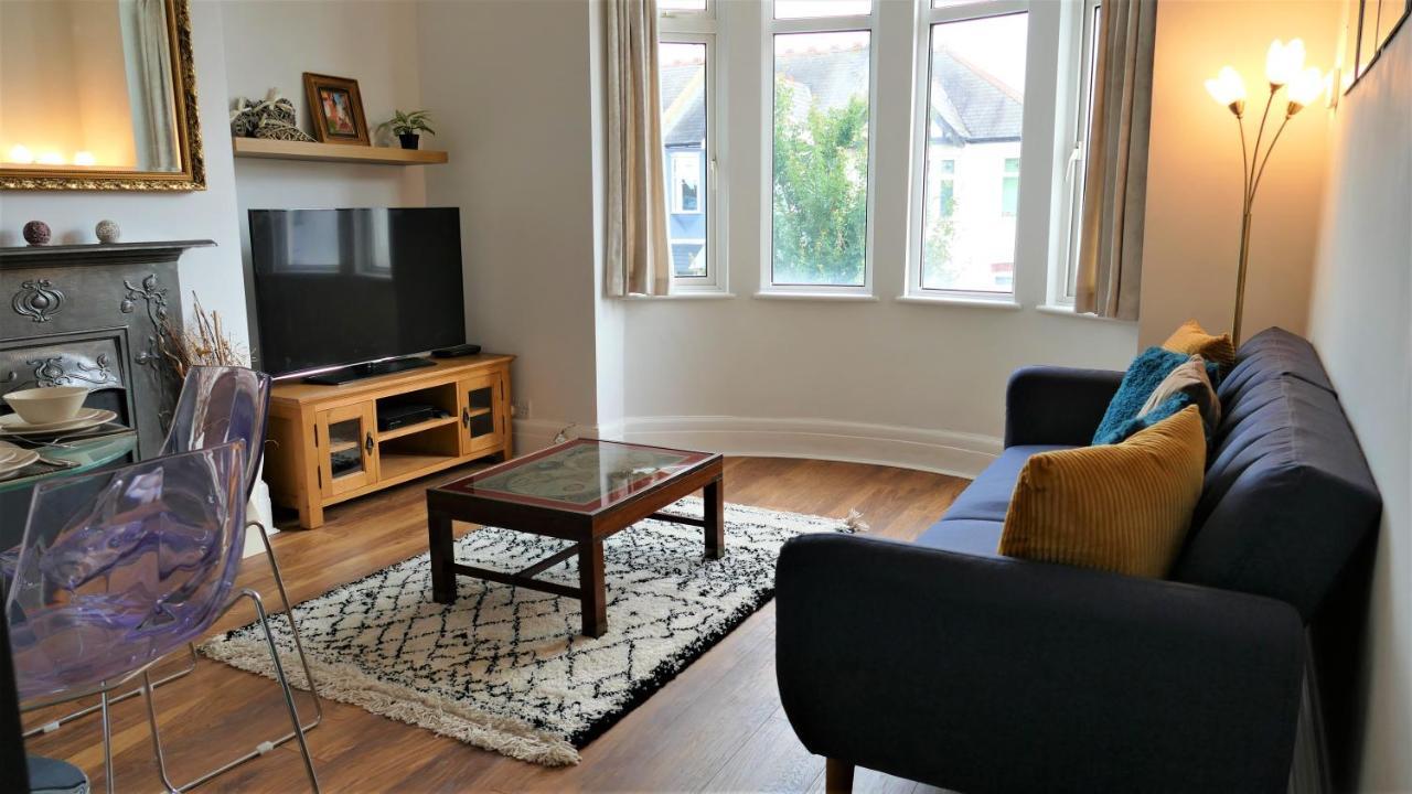 Апартаменты Beautifully Renovated 2 Bed Flat - Close To Beach Саутенд-он-Си Экстерьер фото