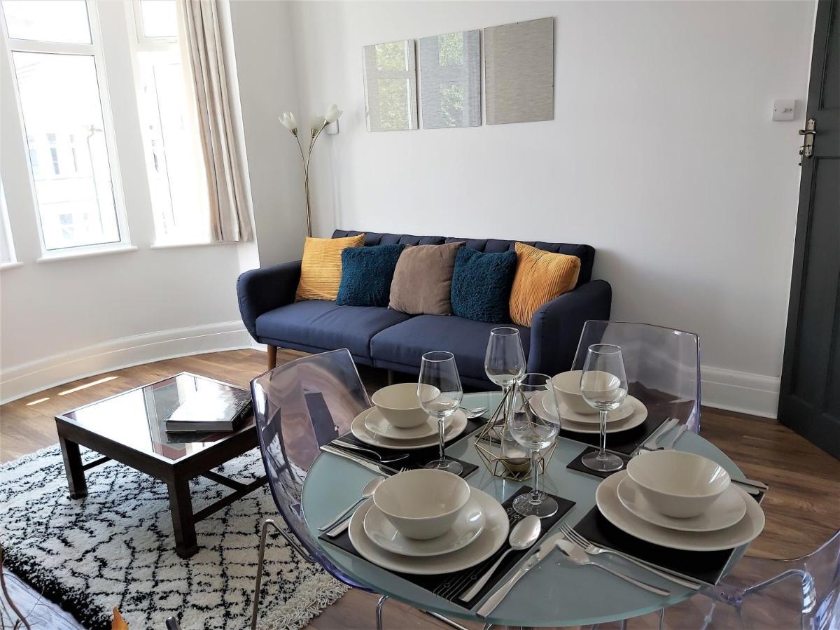Апартаменты Beautifully Renovated 2 Bed Flat - Close To Beach Саутенд-он-Си Экстерьер фото